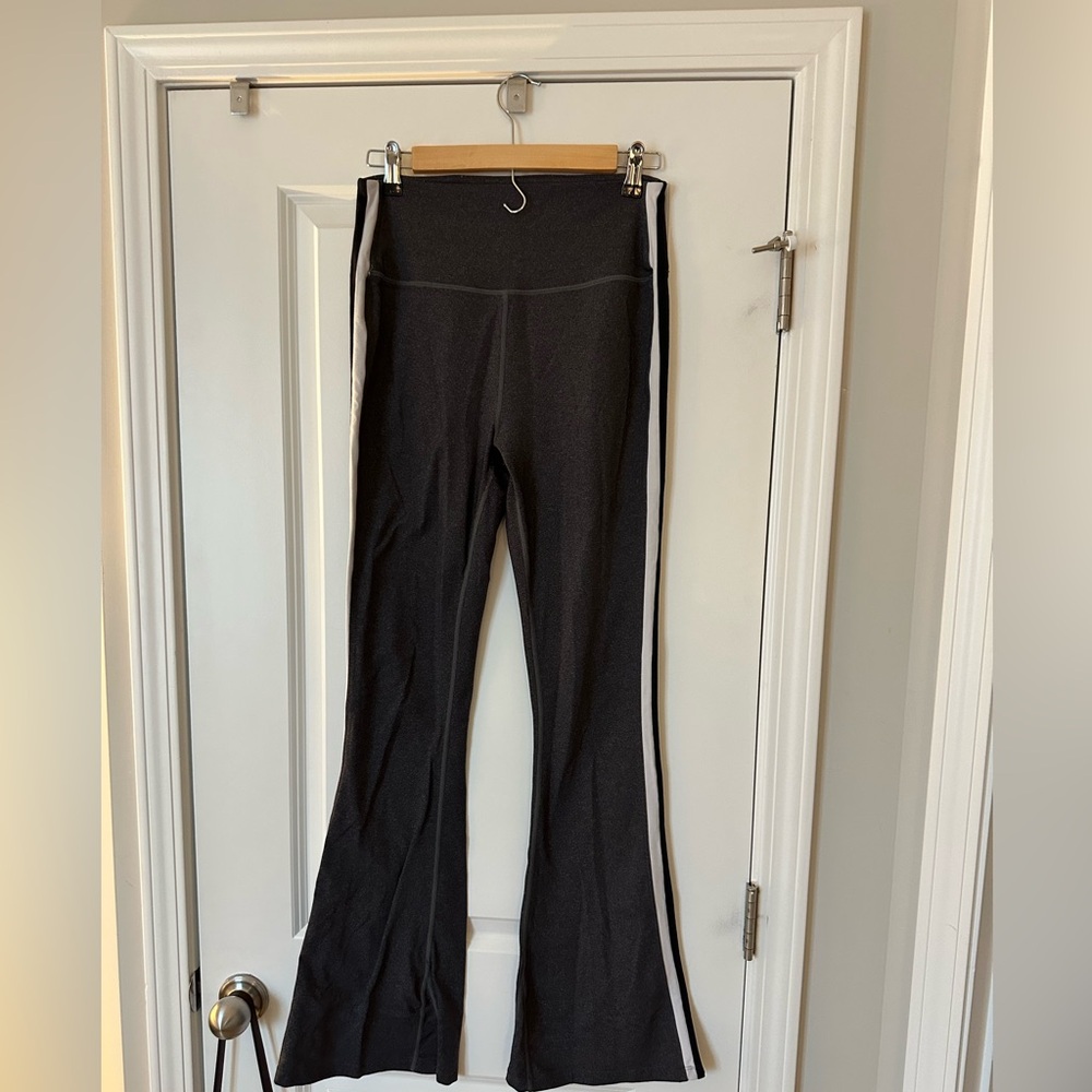Splits59 Raquel High Waist Flare Leggings size large 32 inch inseam heather GWB